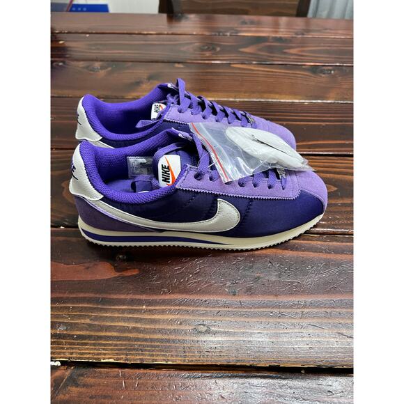 Nike Cortez Purple White DZ2795-500 Women’s Size 9.5 Retro Classic Shoes - Picture 9 of 14